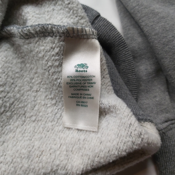 Vintage Roots Athletics Sweatshirt / Crewneck - Picture 4 of 5